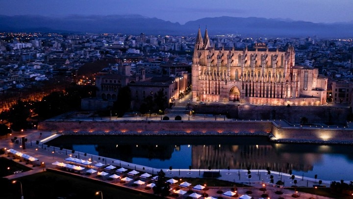 Iluminación arquitectónica de la Catedral de Palma de Mallorca