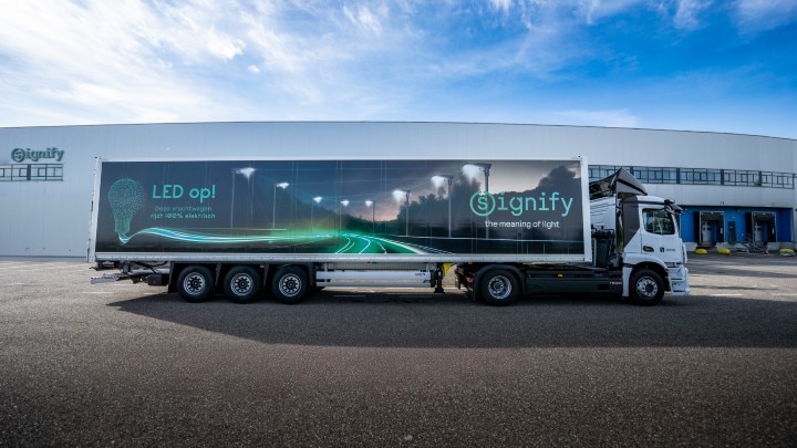Signify komt met eerste elektrisch vrachtvervoer voor regionale klanten